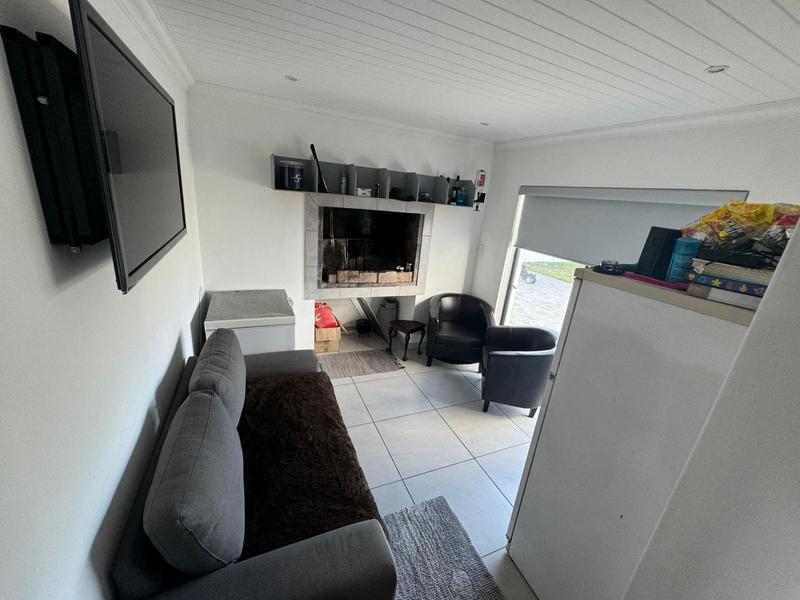 To Let 3 Bedroom Property for Rent in Laaiplek Western Cape